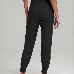 Ready to rulu jogger